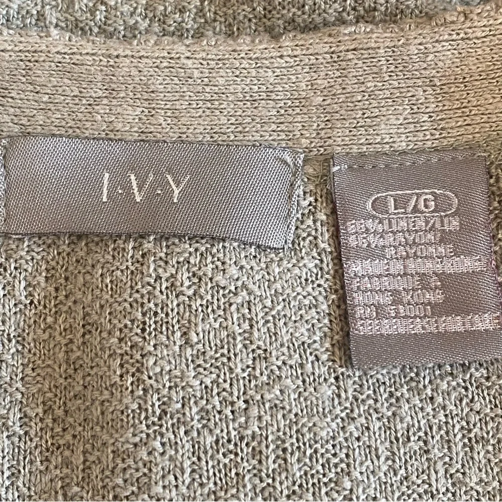 Ivy Clothing Women's Linen V Neck Button Front Lagenlook Blouse Size Large L - Picture 4 of 6